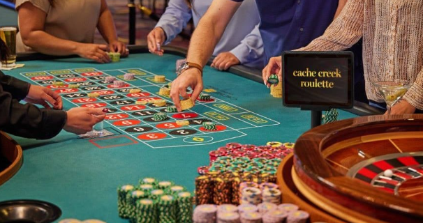 Texas Holdem Poker Table Dengan Dealer Slot Tinjauan Kritis